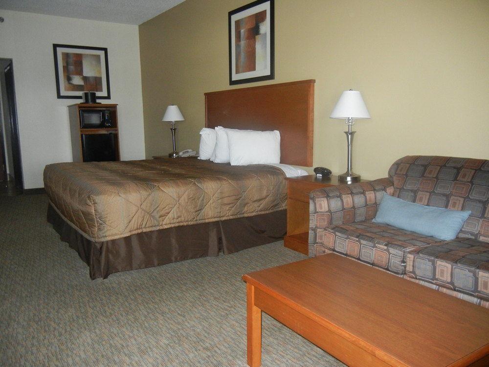 Days Inn By Wyndham Phenix City Near Fort Moore Eksteriør bilde