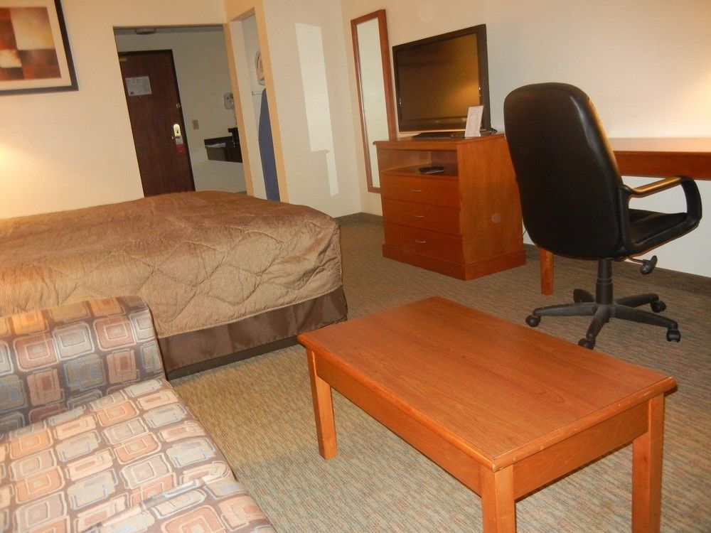 Days Inn By Wyndham Phenix City Near Fort Moore Eksteriør bilde